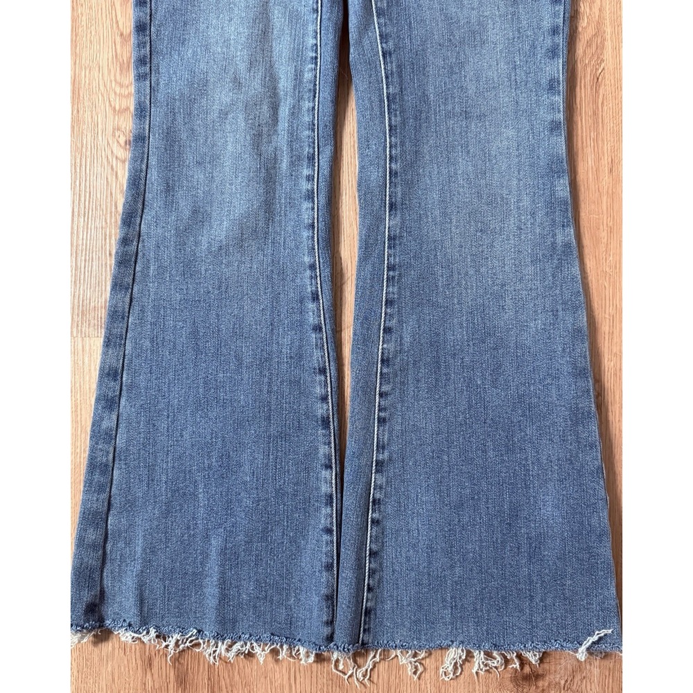 We the Free People Flare High Rise‎ Jeans Size 27 Boho Hippie Med Blue Wash - Picture 4 of 8